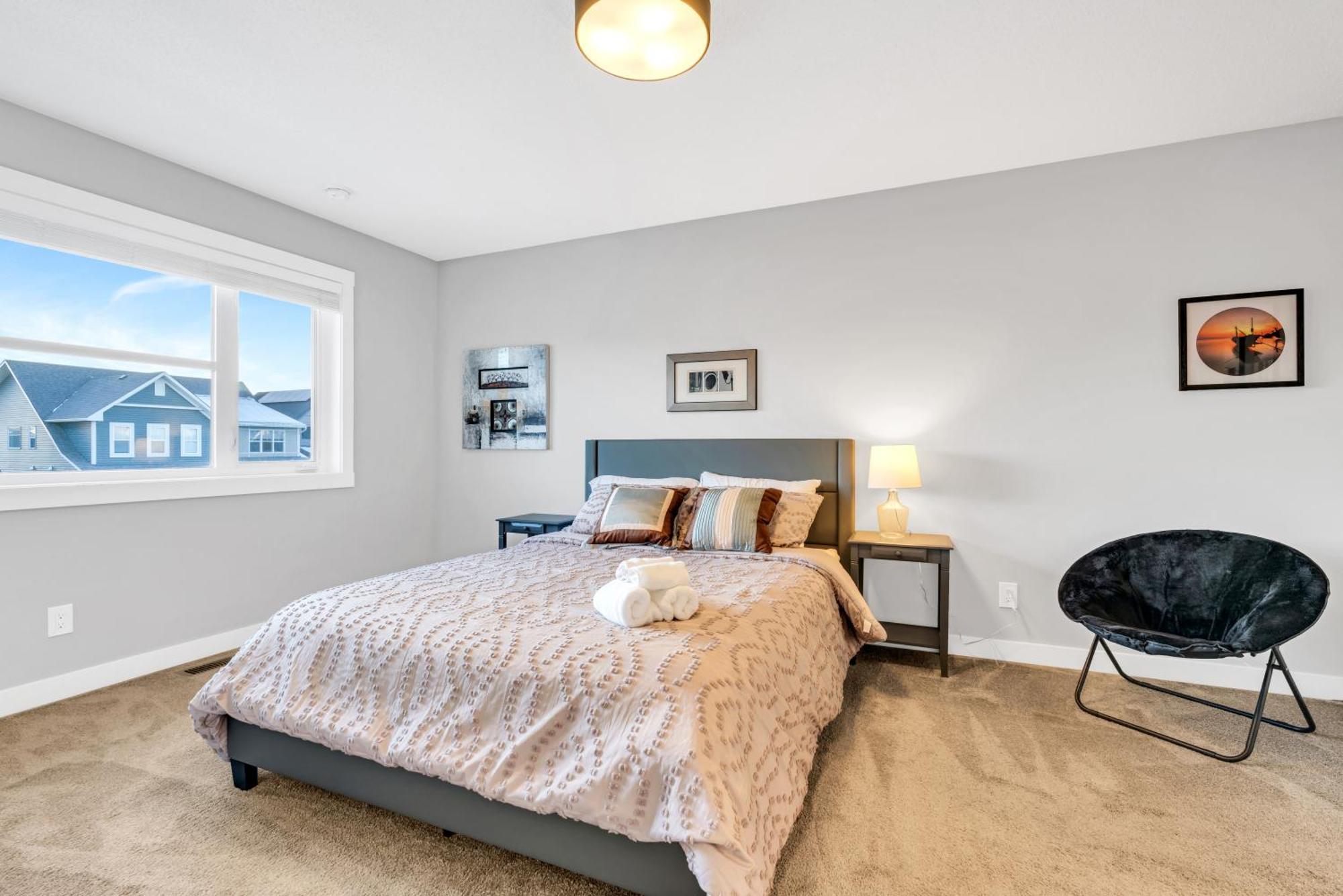 Holiday home Your Happy Place Seton3 Bed. Sleeps 6. 2.5bath Calgary